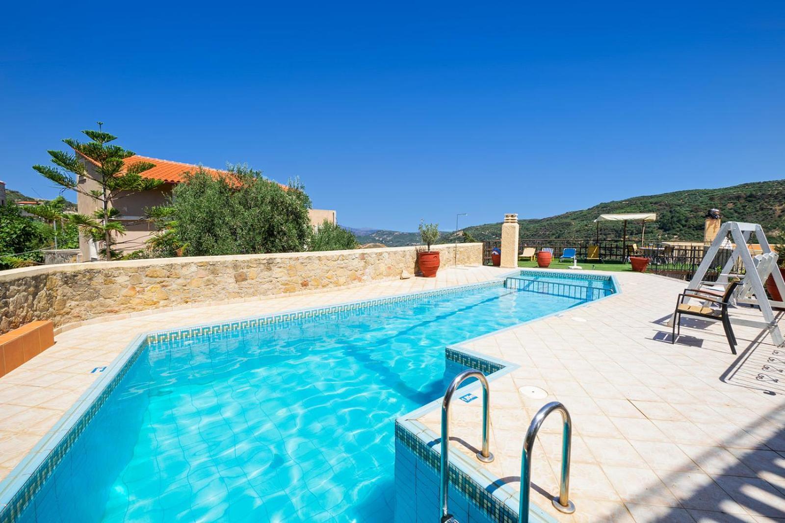 4-Bedroom Topolia House Εξωτερικό φωτογραφία