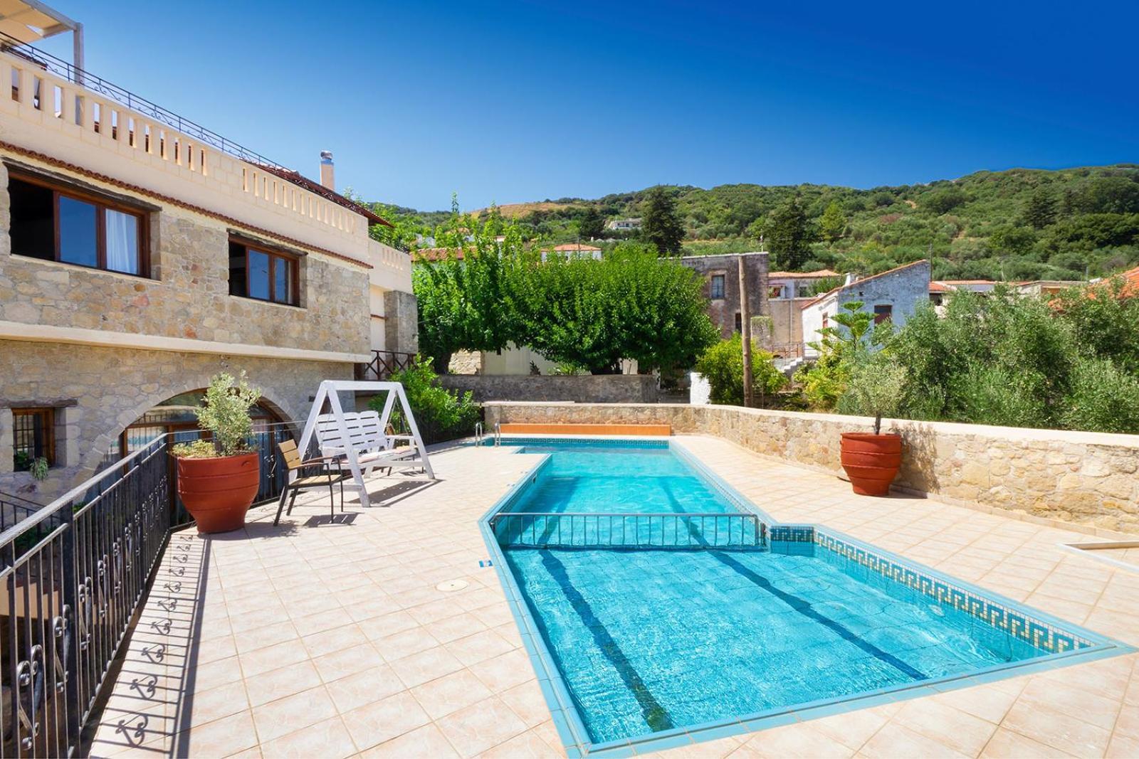 4-Bedroom Topolia House Εξωτερικό φωτογραφία