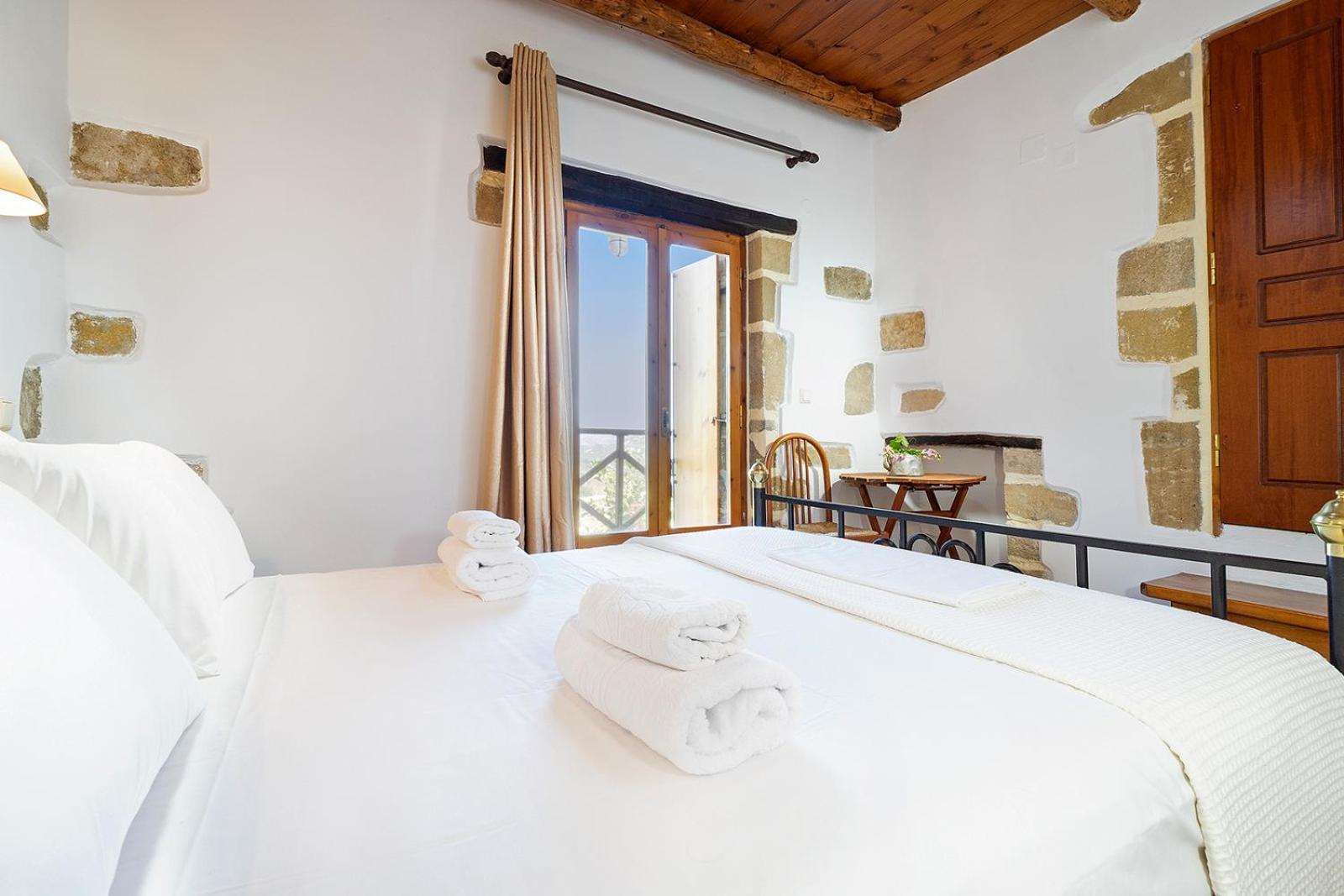 4-Bedroom Topolia House Εξωτερικό φωτογραφία