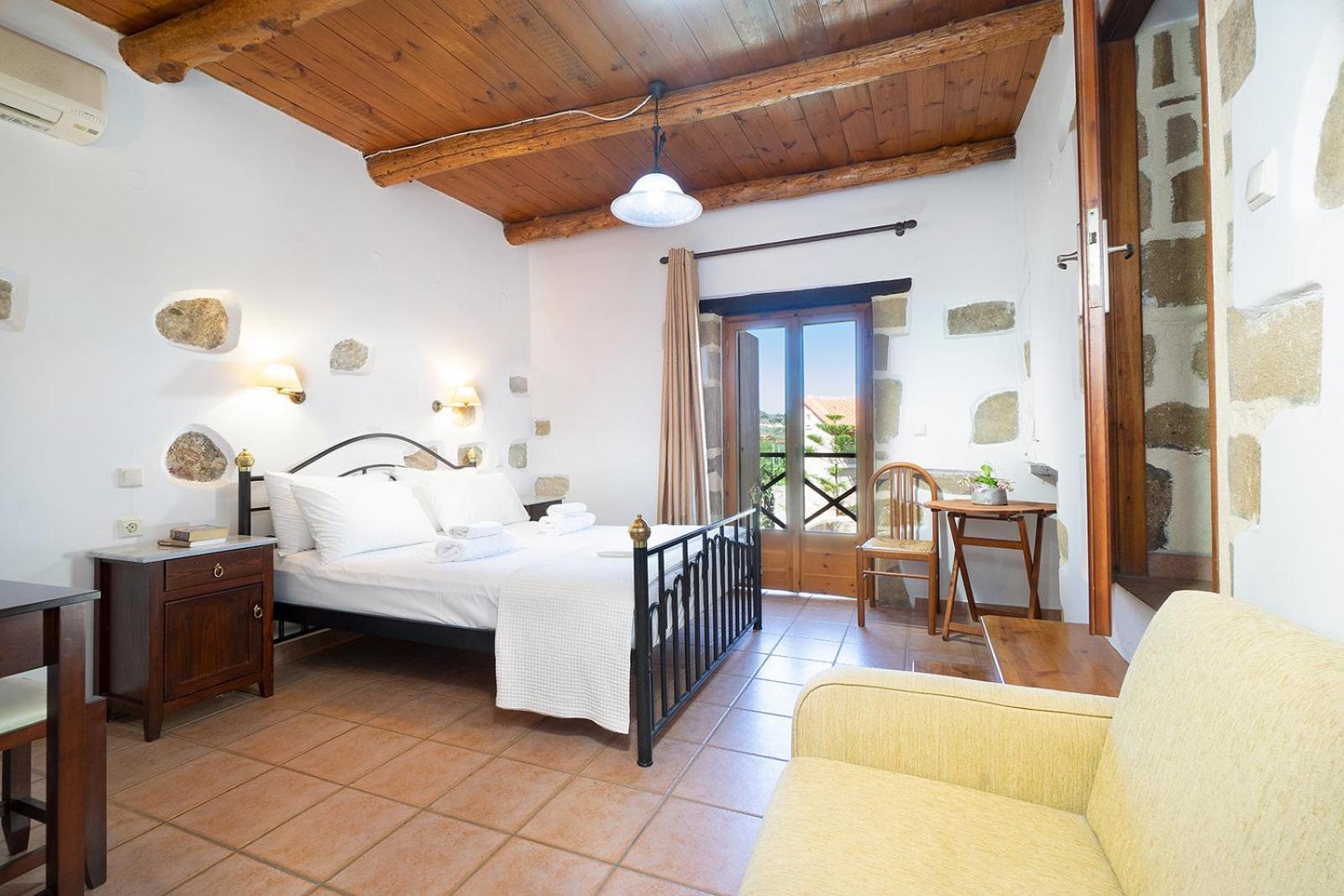 4-Bedroom Topolia House Εξωτερικό φωτογραφία